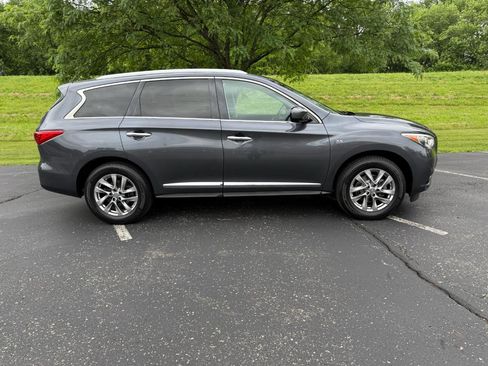 Used 2014 INFINITI QX60 FWD w/ Premium Plus Package image 2