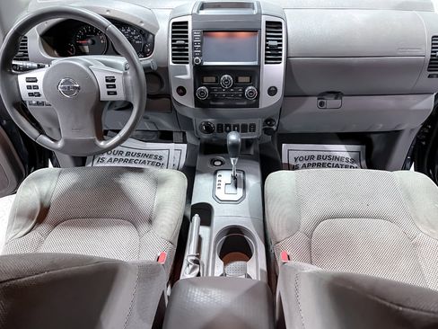 Used 2021 Nissan Frontier SV image 28