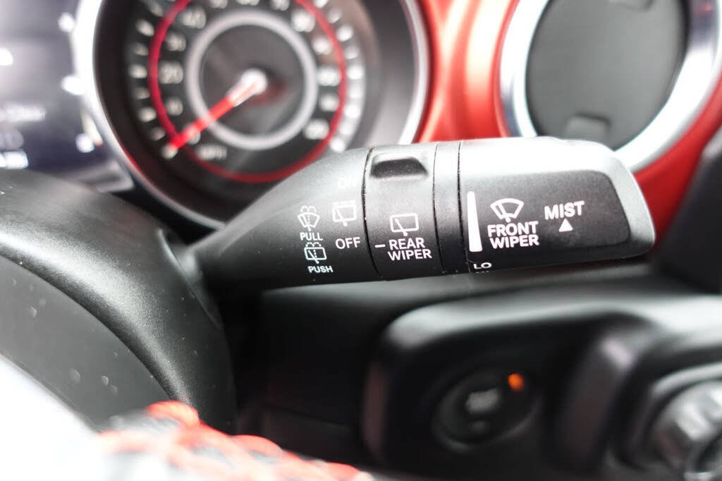 Used 2021 Jeep Wrangler Unlimited Rubicon w/ Dual Top Group AWD/4WD image 72