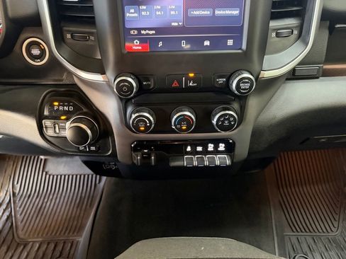 Used 2022 RAM 1500 Big Horn AWD/4WD image 30