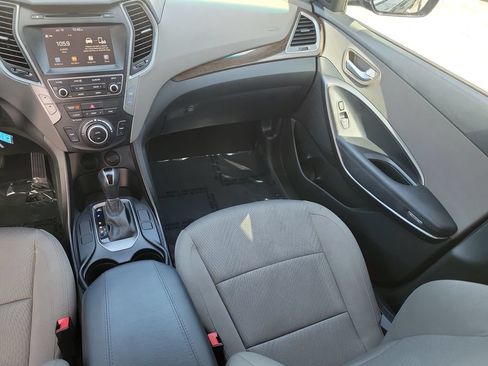 Used 2017 Hyundai Santa Fe Sport FWD image 11
