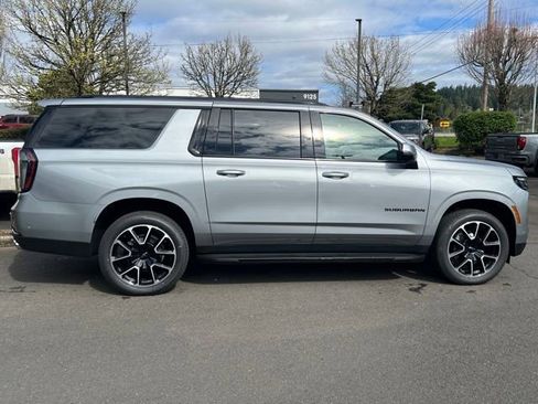 New 2026 Chevrolet Suburban RST w/ RST Capability Package image 10