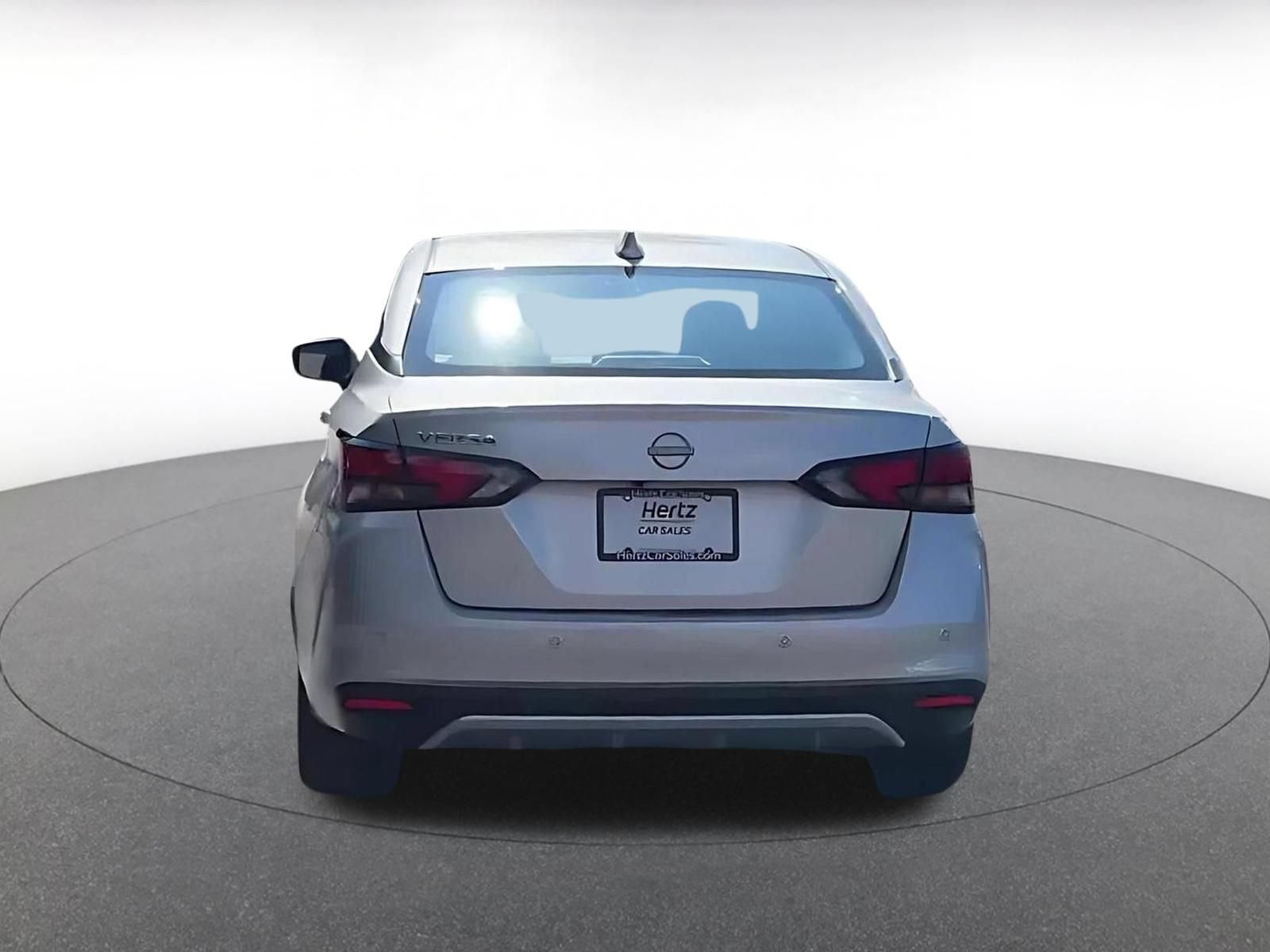 Used 2025 Nissan Versa SV FWD image 10