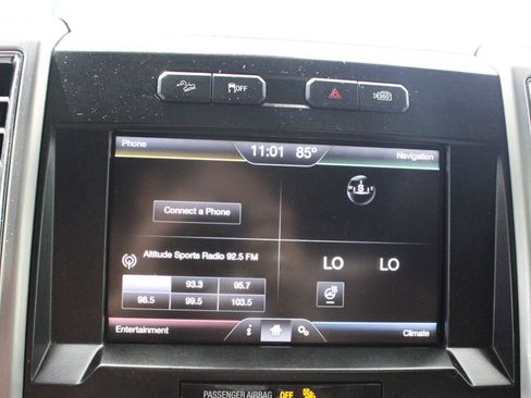 Used 2015 Ford F150 Platinum w/ Equipment Group 701A Luxury AWD/4WD image 39