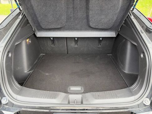 Used 2024 Buick Envista Sport Touring w/ Convenience I Package FWD image 13
