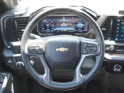 Used 2024 Chevrolet Silverado 1500 LT AWD/4WD image 15
