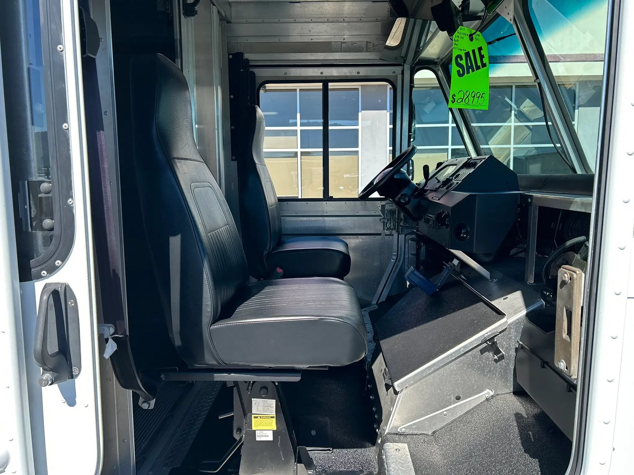 Used 2017 Ford E-350 and Econoline 350 Super Duty w/ A/C Prep Package RWD image 17