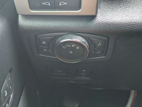 Used 2019 Ford F250 Lariat w/ Lariat Ultimate Package AWD/4WD image 22