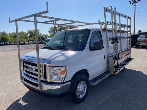 Used 2013 Ford E-250 and Econoline 250 w/ PWR Group image 1