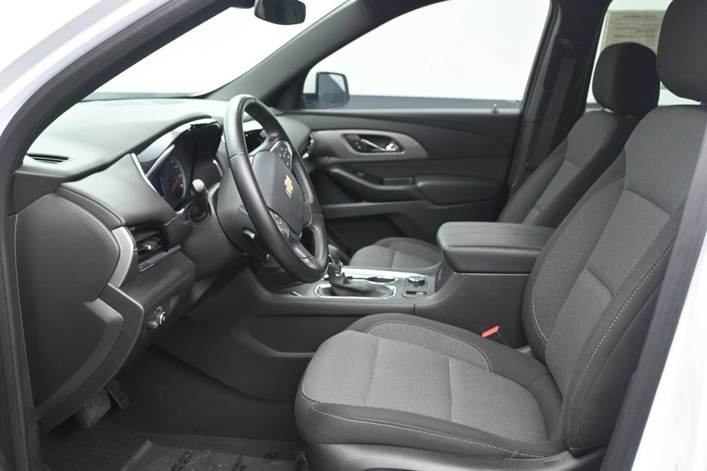 Used 2024 Chevrolet Traverse LT FWD image 11