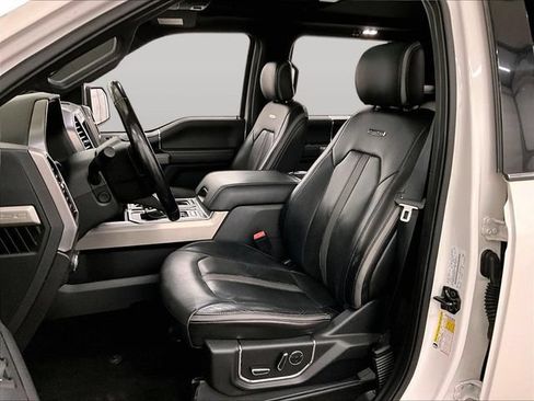 Used 2018 Ford F150 Platinum w/ Equipment Group 701A Luxury AWD/4WD image 24