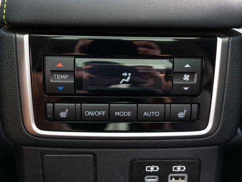 Used 2023 Subaru Ascent Onyx Edition Limited AWD/4WD image 38