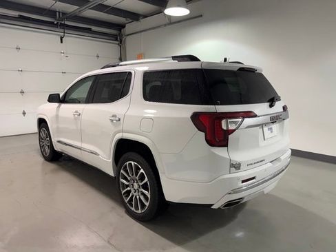 Used 2023 GMC Acadia Denali w/ Denali Ultimate Package FWD image 5