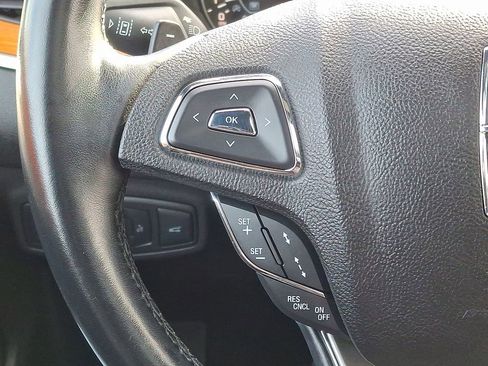 Used 2018 Lincoln MKC Reserve image 21