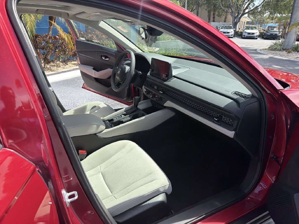 Certified 2024 Honda Accord EX image 31