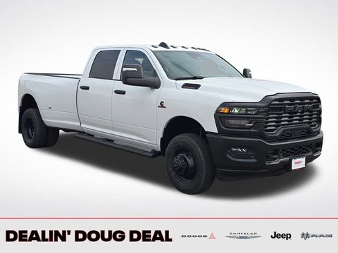 New 2026 RAM 3500 Tradesman AWD/4WD image 7