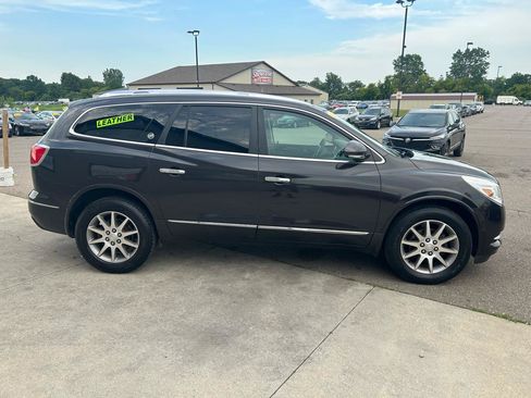 Used 2016 Buick Enclave Leather FWD image 4
