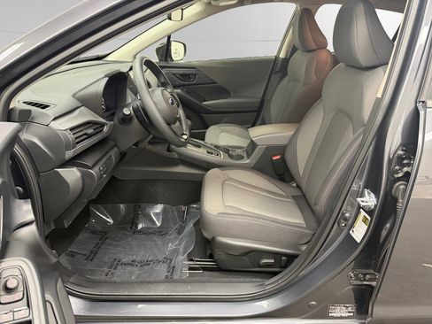 Used 2025 Subaru Crosstrek 2.0i Premium image 9