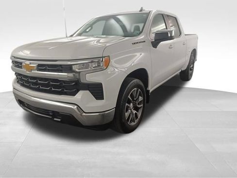 Used 2023 Chevrolet Silverado 1500 LT RWD image 3