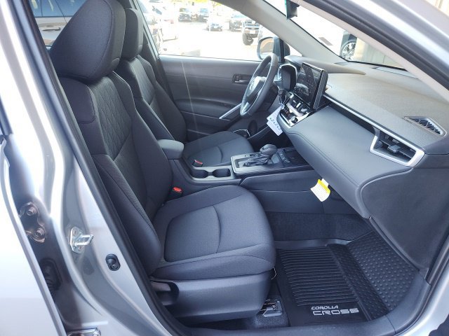 New 2026 Toyota Corolla Cross LE w/ Cold Weather Package AWD/4WD image 23