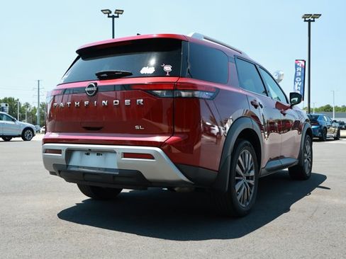 Used 2022 Nissan Pathfinder SL w/ SL Premium Package FWD image 6