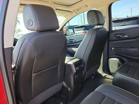 Used 2023 GMC Acadia Denali w/ Denali Ultimate Package image 12