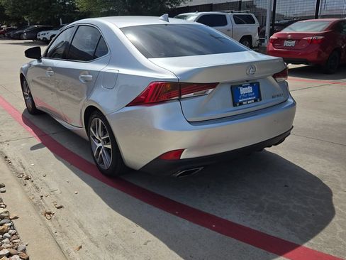 Used 2019 Lexus IS 300 w/ Accessory Package RWD image 3