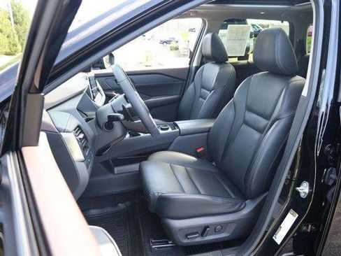 Certified 2023 Nissan Rogue SV w/ SV Premium B Package AWD/4WD image 9