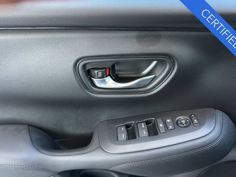 Certified 2026 Honda HR-V LX image 11