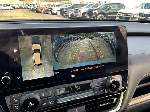 Used 2024 Toyota Grand Highlander XLE image 9