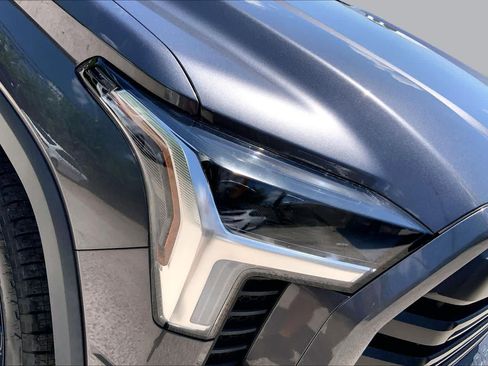 Used 2022 Toyota Tundra SR5 AWD/4WD image 27