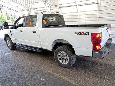 Used 2022 Ford F250 XLT image 3