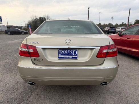 Used 2010 Mercedes-Benz E 350 Sedan image 4