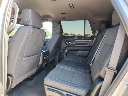 Used 2024 Chevrolet Tahoe LS RWD image 12