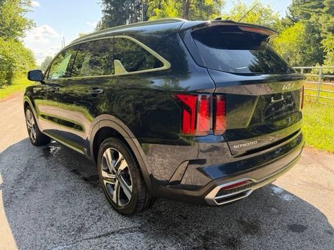 Certified 2023 Kia Sorento EX AWD/4WD image 2