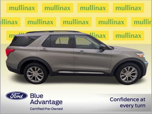 Used 2020 Ford Explorer XLT w/ Equipment Group 202A image 2