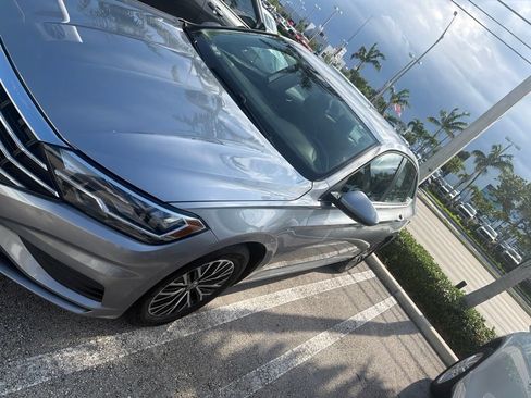Used 2021 Volkswagen Jetta S FWD image 3