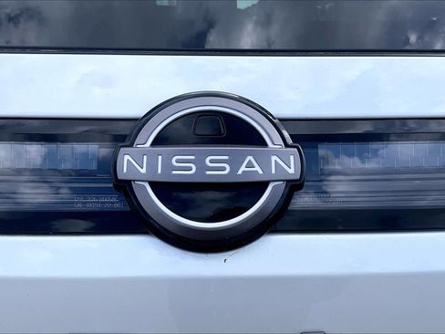 New 2025 Nissan Murano SL image 8