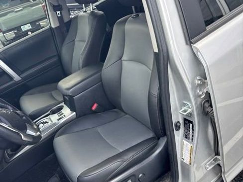 Used 2023 Toyota 4Runner SR5 Premium w/ Moonroof Package AWD/4WD image 8