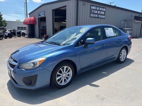 Used 2014 Subaru Impreza 2.0i Premium w/ All-Weather Package w/CVT AWD/4WD image 3