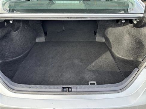 Used 2024 Toyota Camry SE image 8