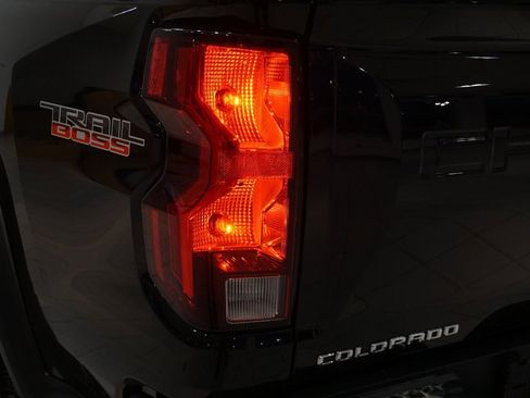 Certified 2024 Chevrolet Colorado Trail Boss w/ Advanced Trailering Package image 33