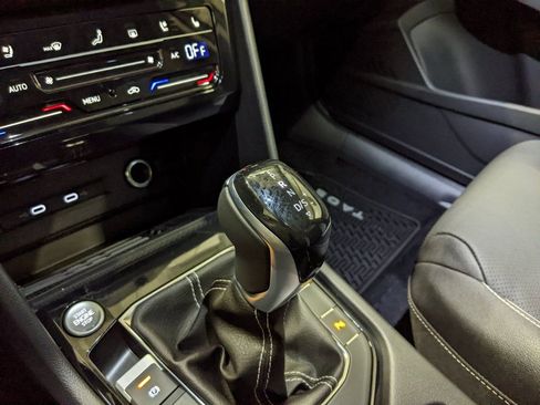 New 2026 Volkswagen Taos SEL image 19
