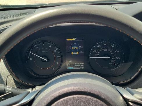 Used 2021 Subaru Crosstrek 2.0i Premium AWD/4WD image 25