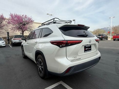 Used 2021 Toyota Highlander XLE image 33