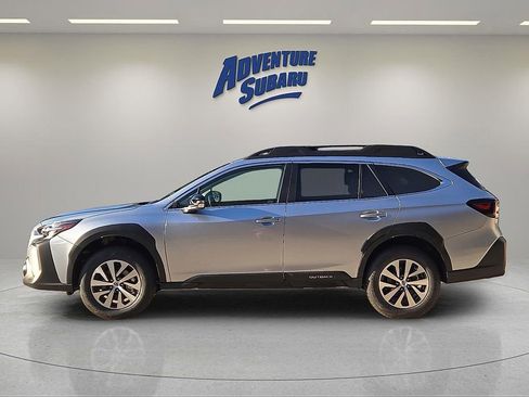 Certified 2025 Subaru Outback Premium image 4
