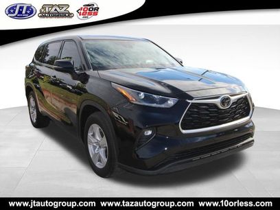 Used 2021 Toyota Highlander LE