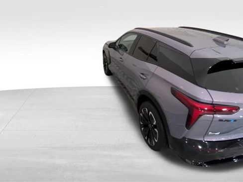 Certified 2024 Chevrolet Blazer EV RS image 11