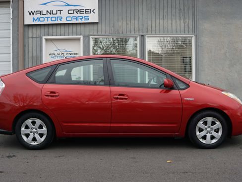 Used 2009 Toyota Prius Touring FWD image 24