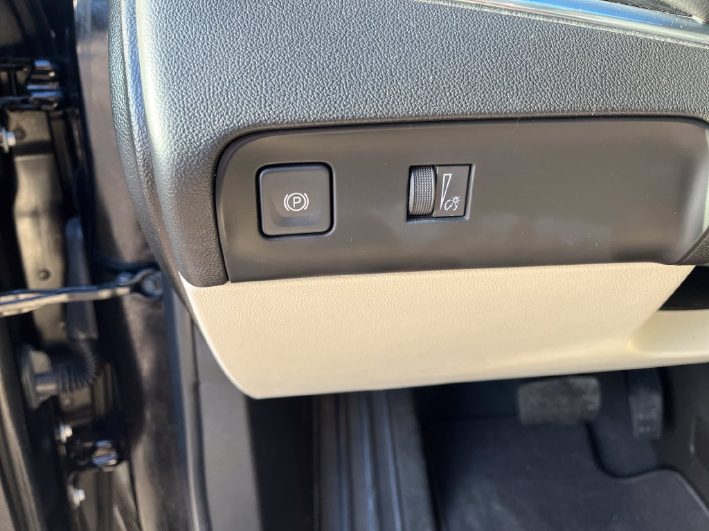 Used 2023 Buick Enclave Essence AWD/4WD image 33